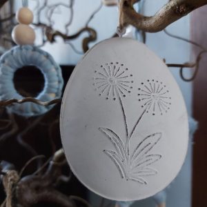 Paasei – hanger voor in de Paastak – Wit M – Swiet Home