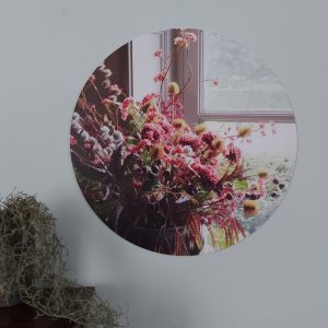 Muurcirkel – Pot met bloemen voor het raam – Country Deco
