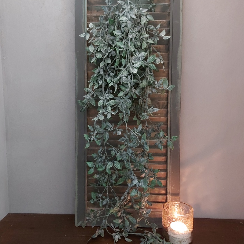 Hangplant met groen-grijs blad kunstplant van Brynxz