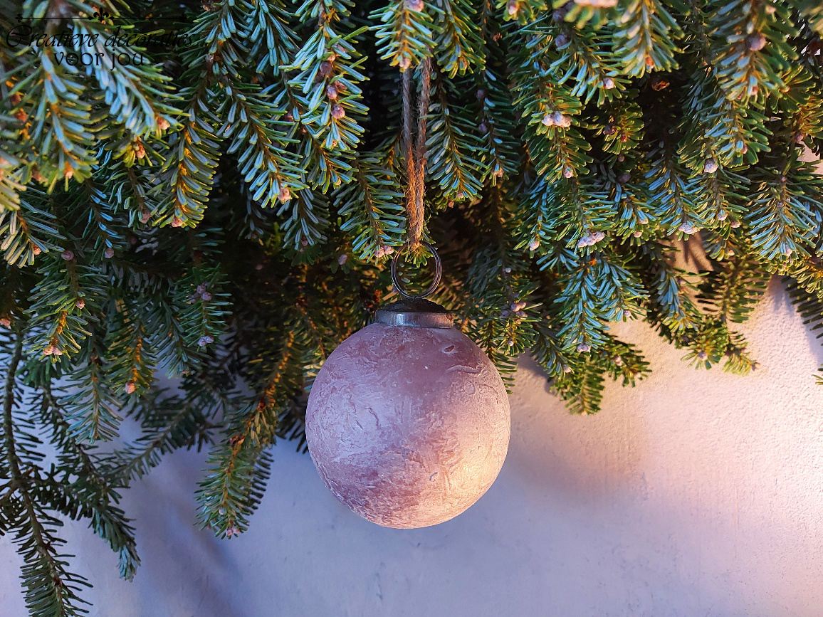 Swiet Home landelijke kerstbal bruin glas - 8cm