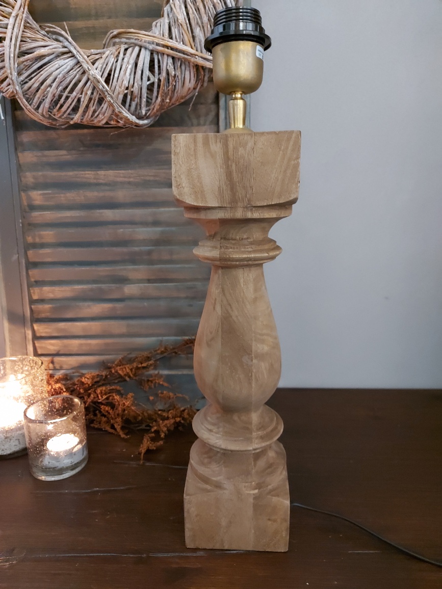 baluster voet voor lamp van hout - Light and Living