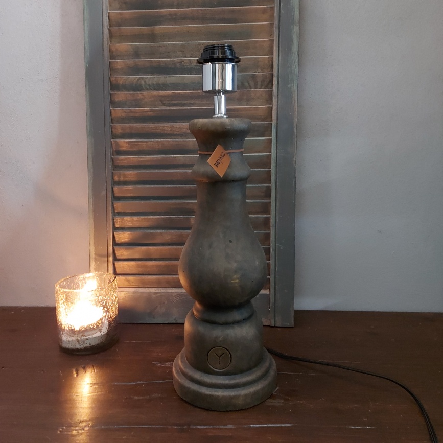 Baluster lamp voet van Brynxz uit de serie Majestic Brown