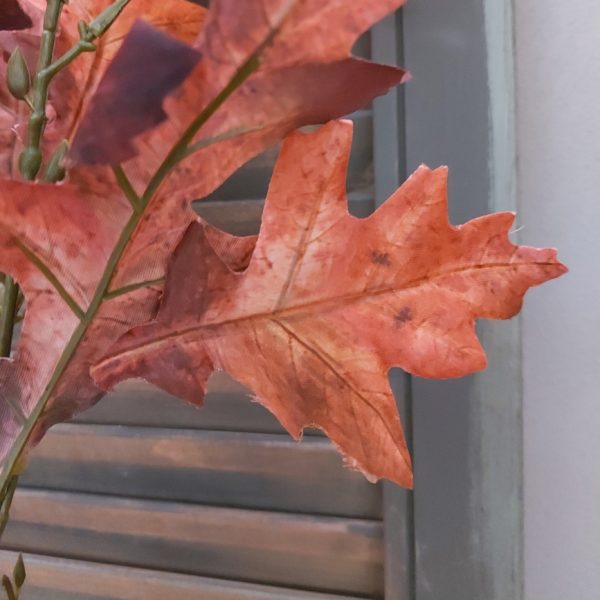 Tak met zijden eikenblad in herfstkleuren van het merk Countryfield.