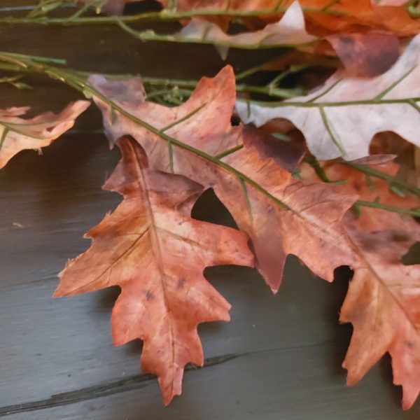 Tak met zijden eikenblad in herfstkleuren van het merk Countryfield.