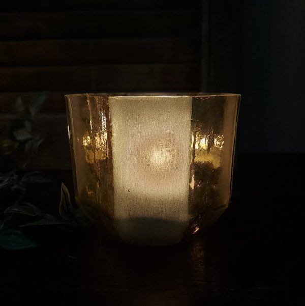 Sfeerlicht van glas voor een theelicht van 6 cm in warme kleuren, van het merk Mansion Atmosphere.