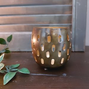 Sfeerlichtje van metaal in een koper kleur, van het merk Countryfield.