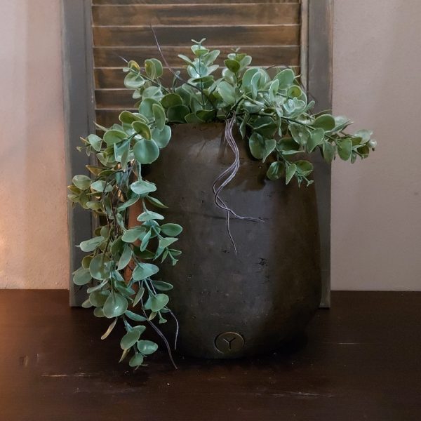 Ovale bloempot van aardewerk in een gemêleerde bruine kleur van het merk Brynxz uit de serie Majestic Brown.