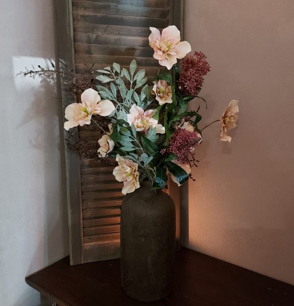 Compleet boeket kunstbloemen met een extra voordelige prijs. Exclusief verkrijgbaar bij Creatieve Decoraties Voor Jou.