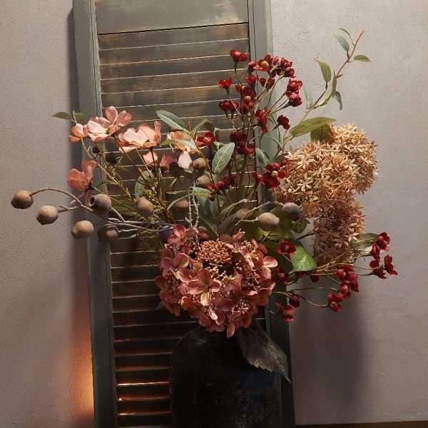 Compleet boeket zijden bloemen in zachte vervaagde pasteltinten. Exclusief verkrijgbaar bij Creatieve Decoraties Voor Jou.