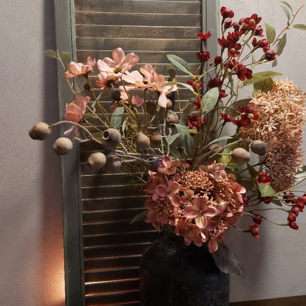 Compleet boeket zijden bloemen in zachte vervaagde pasteltinten. Exclusief verkrijgbaar bij Creatieve Decoraties Voor Jou.