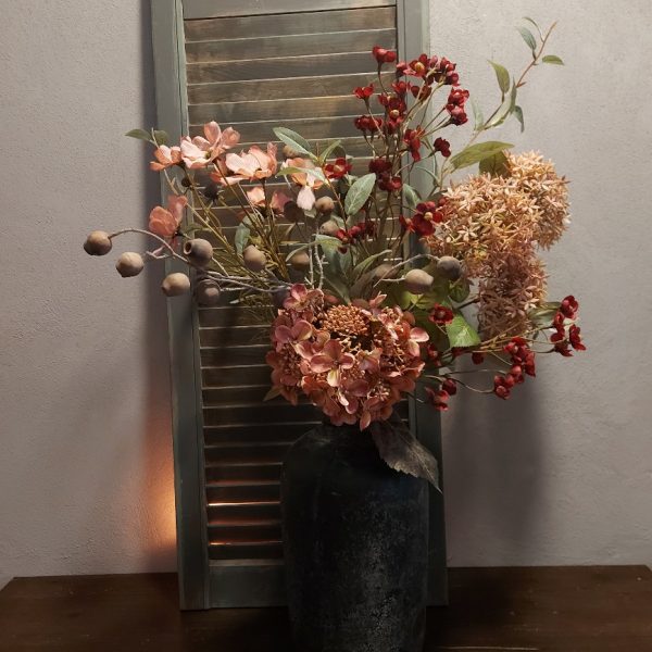 Compleet boeket zijden bloemen in zachte vervaagde pasteltinten. Exclusief verkrijgbaar bij Creatieve Decoraties Voor Jou.
