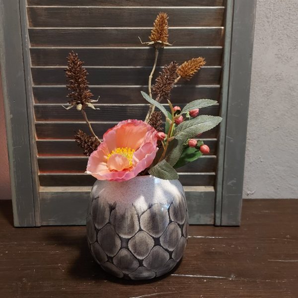 Bloempot van aardewerk met glazuur in grijstinten, van het merk Countryfield.