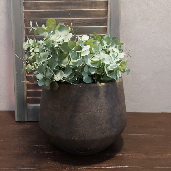 Bloempot van aardewerk in een donker bruine kleur, van het merk Brynxz uit de serie Majestic Brown.