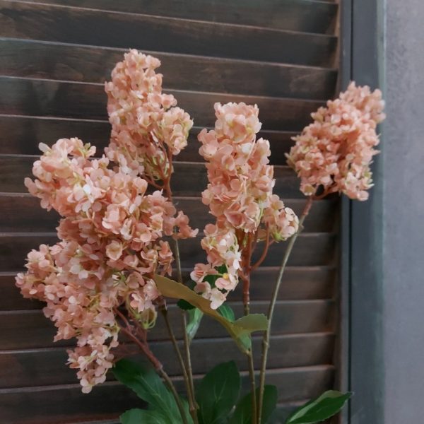 Pluimhortensia kunstbloem met 5 bloemtrossen in een zacht roze kleur, van het merk Brynxz.