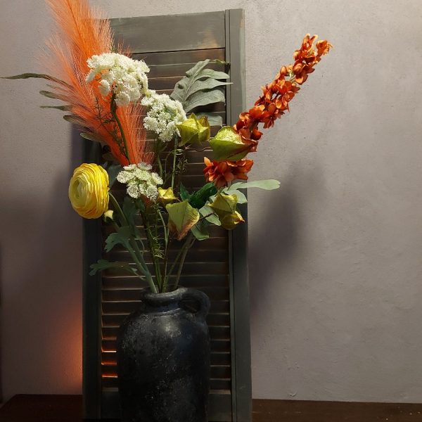 Compleet boeket zijden bloemen in vrolijke zomerkleuren. Exclusief verkrijgbaar bij Creatieve Decoraties Voor Jou.