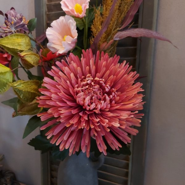 Compleet boeket zijden bloemen in frisse zomerkleuren. Exclusief verkrijgbaar bij Creatieve Decoraties voor Jou.