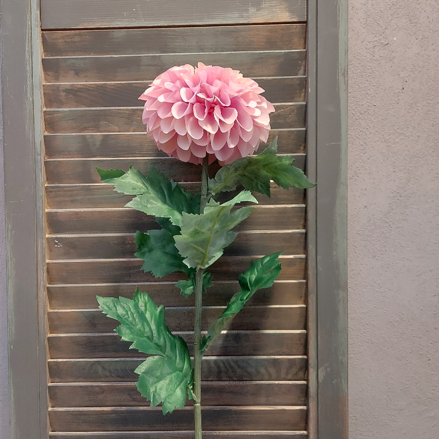 Roze Chrysant kunstbloem met een grote bloem, van het merk Brynxz.
