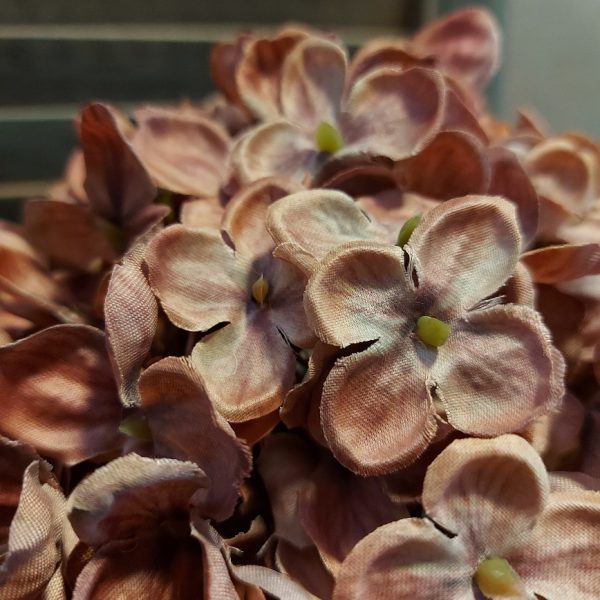 Hortensia kunstbloem in een oud roze kleur, van het merk Countryfield.