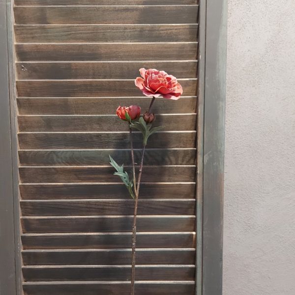 Ranonkel kunstbloem in een oud roze kleur, van het merk Mansion Atmosphere.