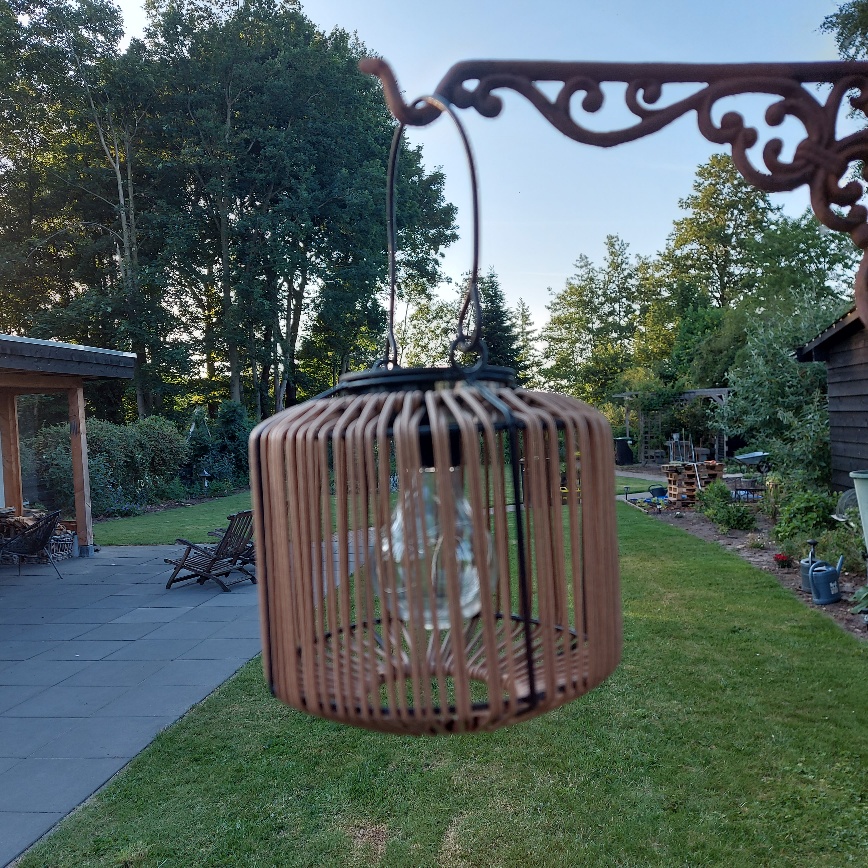 Solar LED hanglamp van het merk Countryfield.