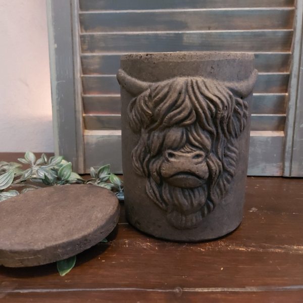 Pot van aardewerk met deksel in een warm bruine kleur. Van het merk Brynxz uit de serie Majestic Brown.