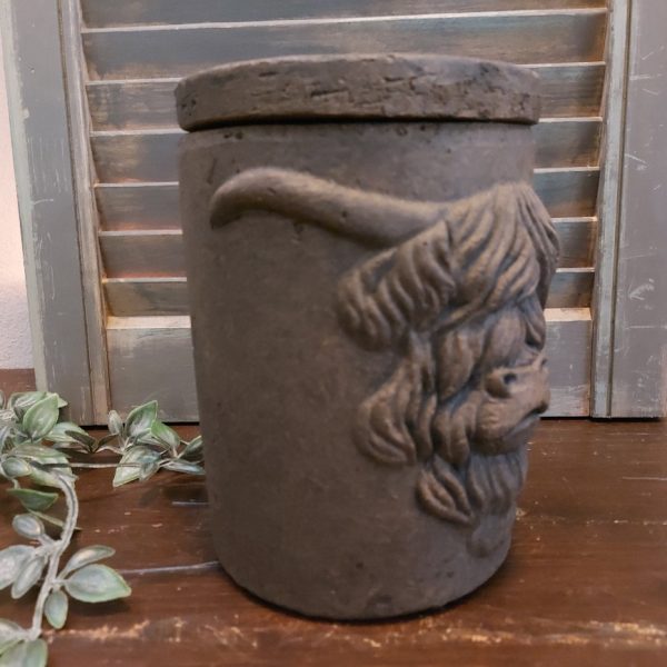 Pot van aardewerk met deksel in een warm bruine kleur. Van het merk Brynxz uit de serie Majestic Brown.