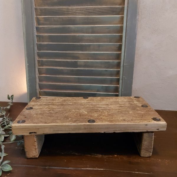 Bajot tafeltje van oud Truck Body Wood.