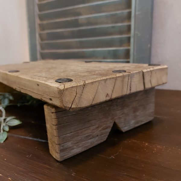 Bajot tafeltje van oud Truck Body Wood.