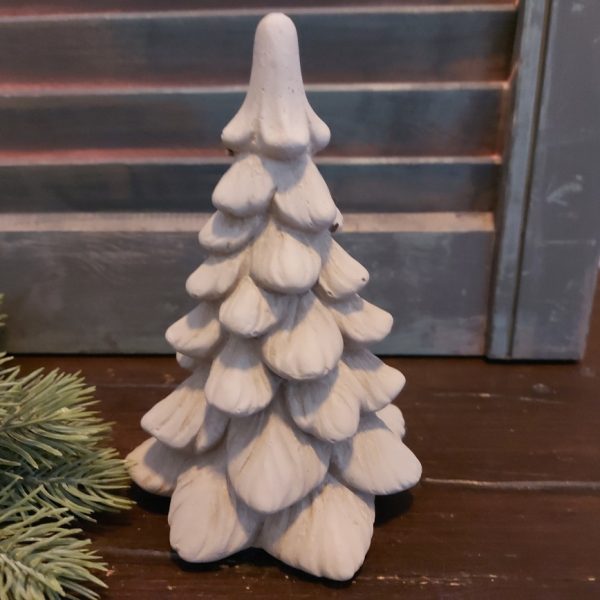 Kerstboom van aardewerk in een zachte taupe kleur van het merk Brynxz uit de serie Majestic Taupe.