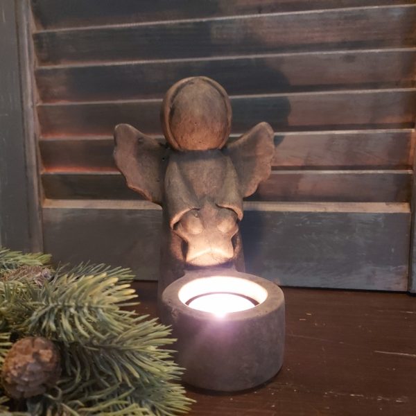 Sfeerlicht van aardewerk Engel met een ster, uit de serie Majestic Brown van het merk Brynxz.