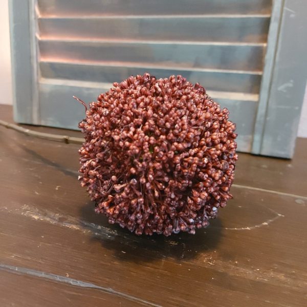 Rode sierui kunstbloem met een bloem van 10 cm doorsnede van het merk Countryfield.
