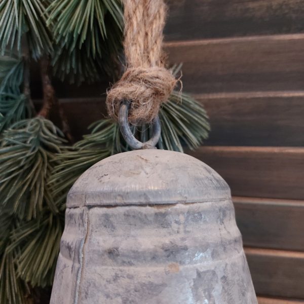Bel van zink, kerstklok van het merk Countryfield.