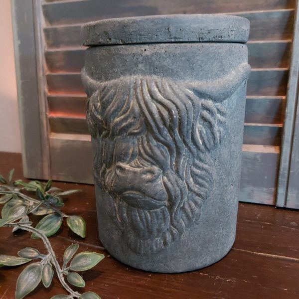 Pot van aardewerk met deksel in een warm bruine kleur. Van het merk Brynxz uit de serie Majestic Vintage.