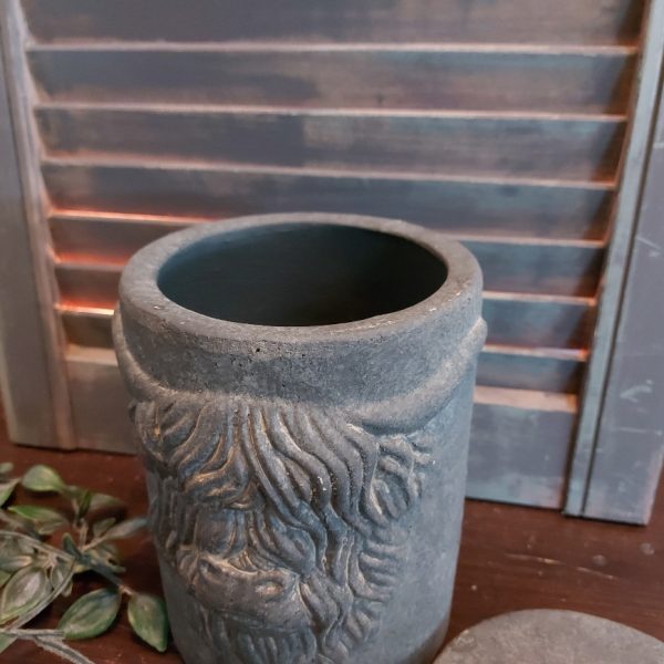 Pot van aardewerk met deksel in een warm bruine kleur. Van het merk Brynxz uit de serie Majestic Vintage.