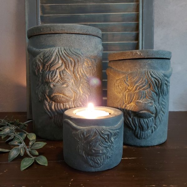 Pot van aardewerk met deksel in een warm bruine kleur. Van het merk Brynxz uit de serie Majestic Vintage.