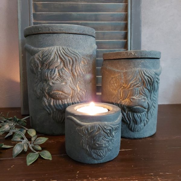 Pot van aardewerk met deksel in een warm bruine kleur. Van het merk Brynxz uit de serie Majestic Vintage.