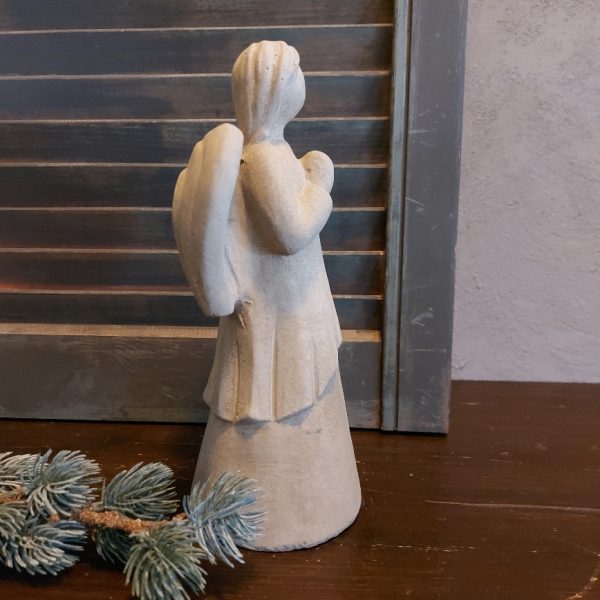 Engel van aardewerk in een zachte taupe kleur, van het merk Brynxz uit de serie Majestic Taupe.