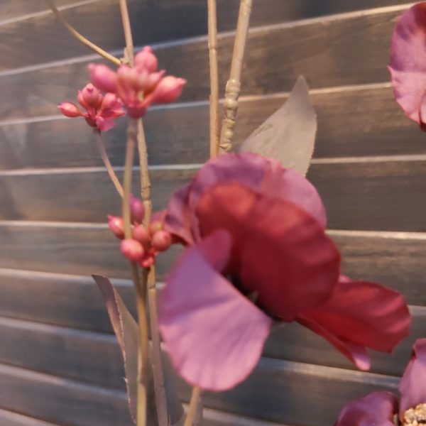 Hibiscus kunstbloem in een donker rode kleur van het merk Sylxz van Brynxz.