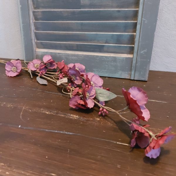 Hibiscus kunstbloem in een donker rode kleur van het merk Sylxz van Brynxz.