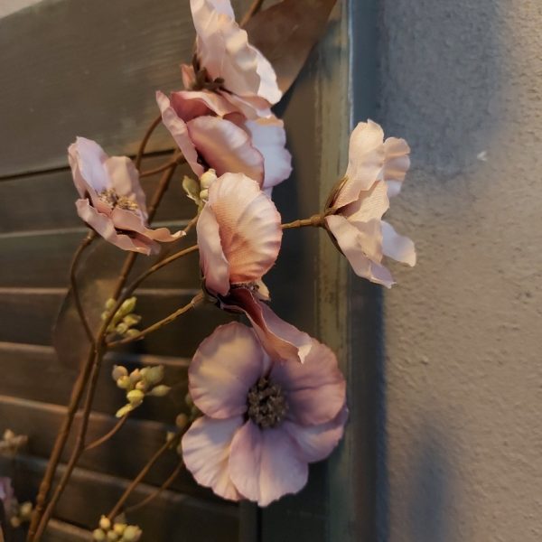 Hibiscus kunstbloem in een oud roze kleur van het merk Sylxz van Brynxz.