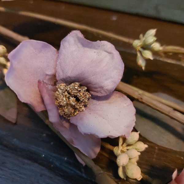 Hibiscus kunstbloem in een oud roze kleur van het merk Sylxz van Brynxz.