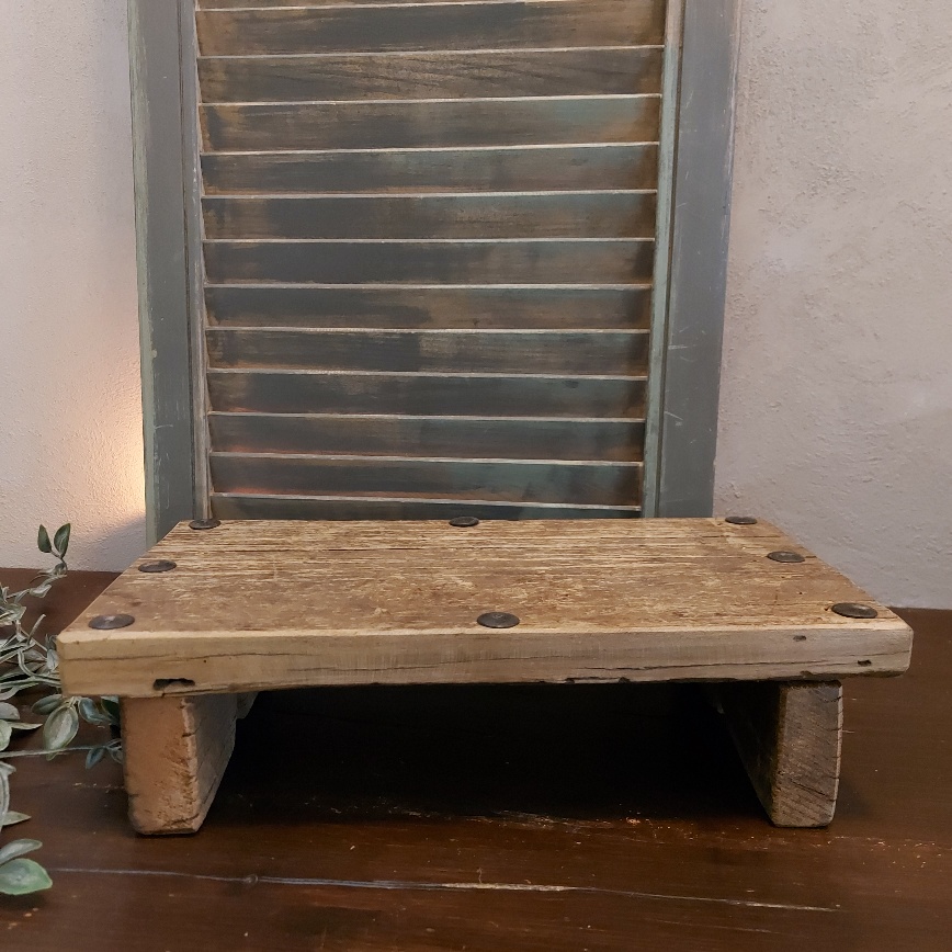 Bajot tafeltje van oud Truck Body Wood.