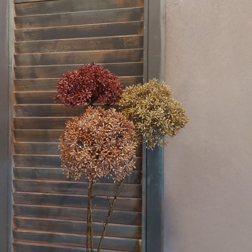 Leverkruid kunstbloem voordeel set met drie kleuren bloemen, van het merk Countryfield.