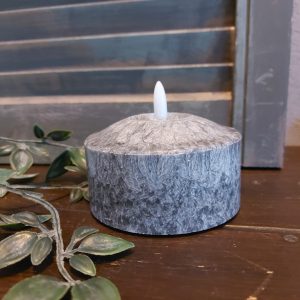 Witte led kaars met een doorsnede van 10 cm van het merk Mansion Atmosphere.