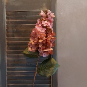 Pluim hortensia kunstbloem in een oud roze kleur van het merk Sylxz van Brynxz.