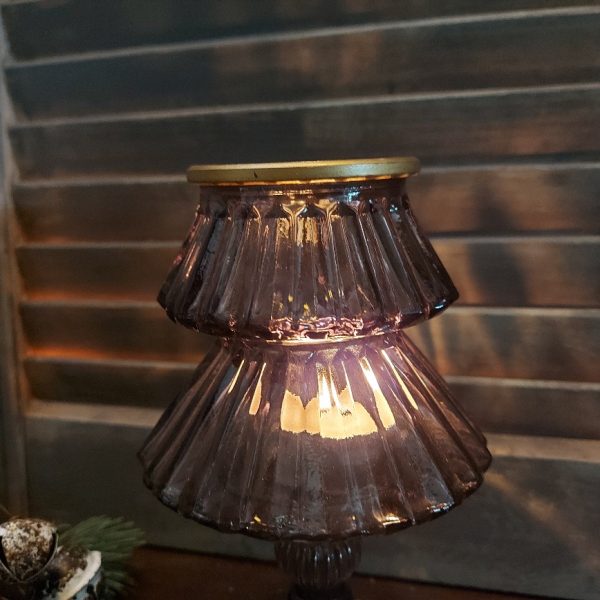 Theelichthouder van glas in het model van een kerstboom, van het merk Countryfield.