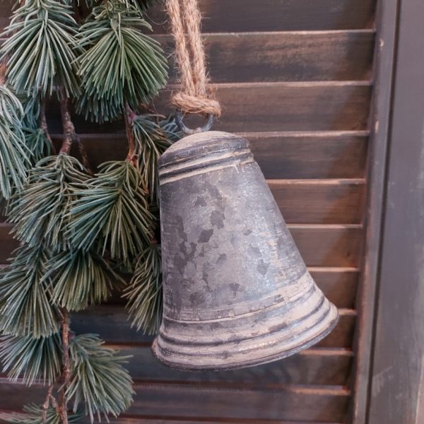 Bel van zink, kerstklok van het merk Countryfield.