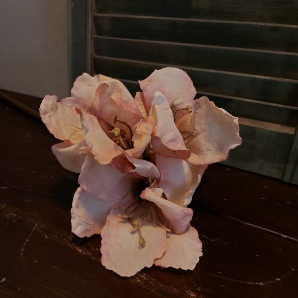 Amaryllis kunstbloem in een oud roze kleur van het merk Sylxz van Brynxz.