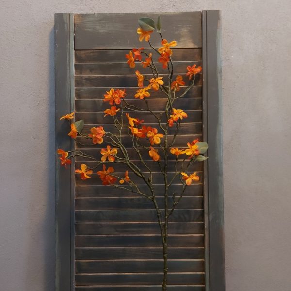 Twijg met oranje Malus appelbloesem zijdenbloemen van het merk Countryfield.