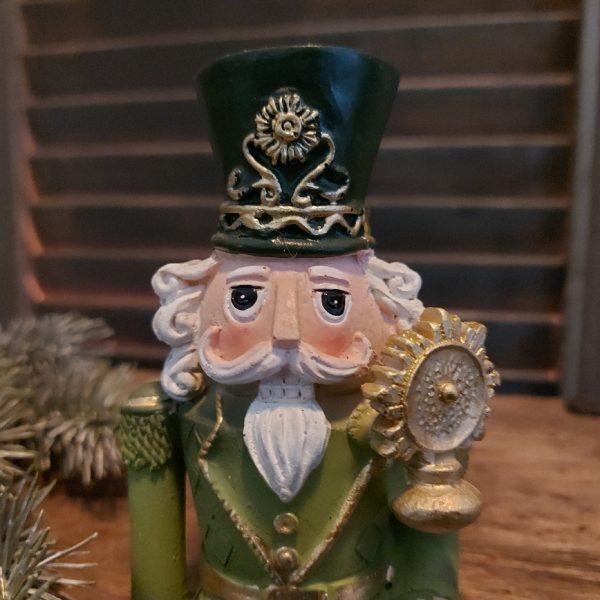 Notenkraker randzitter kerstdecoratie van aardewerk, van het merk Mansion Atmosphere.